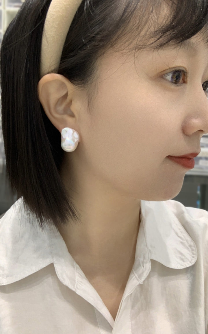 High-quality Natural Special-shaped Large Baroque Earrings