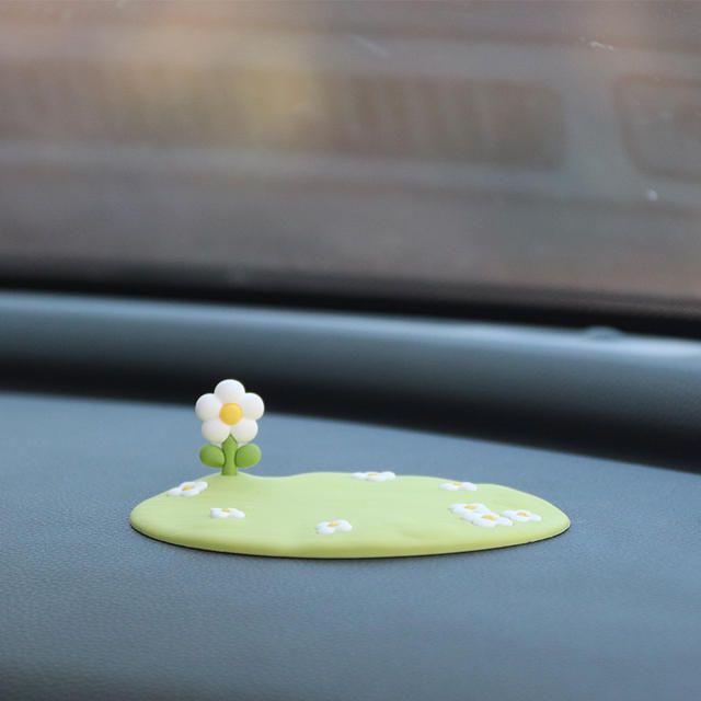 Cute Universal Car Dashboard Anti-Slip Silicone Mat