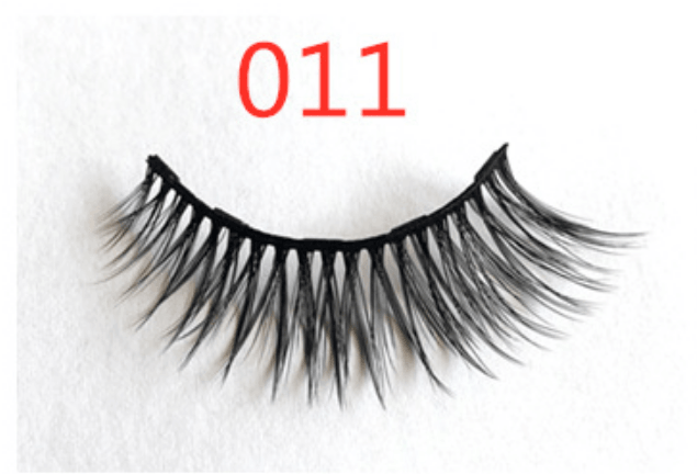 A Pair Of False Eyelashes With Magnets In Fashion - MRSLM